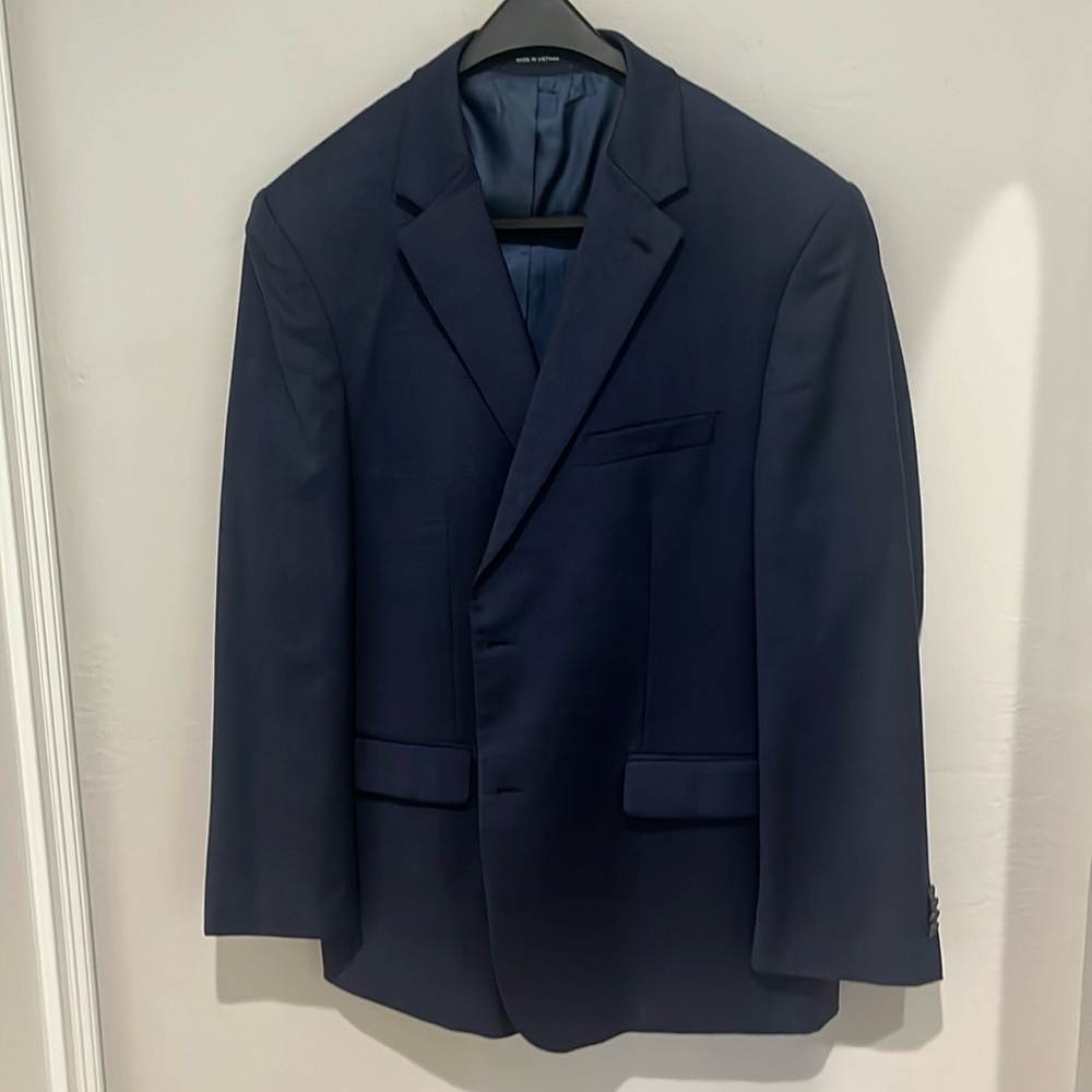 Men’s Blue Kenneth Cole Awearness suit, pants 42, jacket 50L
